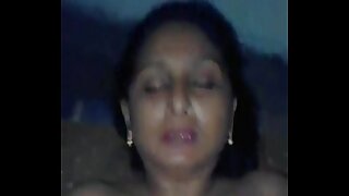 Indian Desi aunty sucking and fucking young guy - Wowmoyback