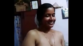 vid 20151218 pv0001 kerala thiruvananthapuram ik malayalam 42 yrs old married beautiful hot and sexy housewife aunty bathing with her 46 yrs old married pinch pennies sex porn video